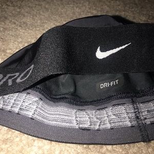 Nike Accessories - Nike Pro Dri-Fit Athletic skull cap Nike Accessories - Nike Pro Dri-Fit Athletic skull cap